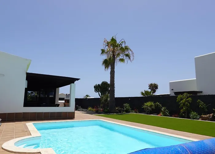 Endearing Lanzarote Dorada 3 Bedrooms Private Pool