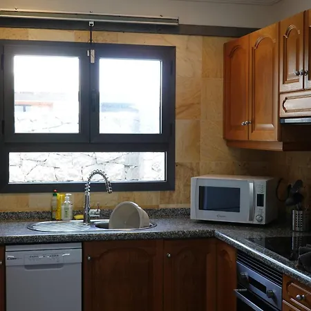 Endearing Lanzarote Dorada 3 Bedrooms Private Pool * Коста Бланка