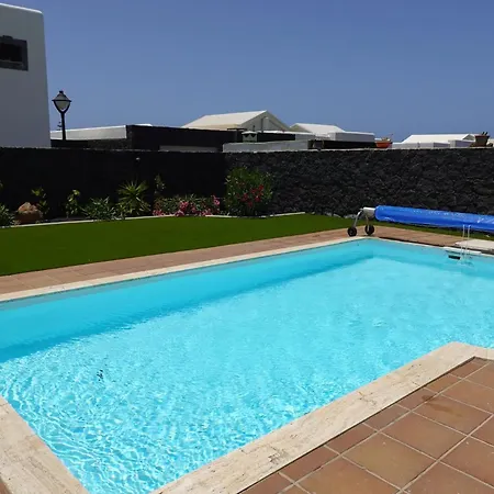 Endearing Lanzarote Dorada 3 Bedrooms Private Pool Вилла *
