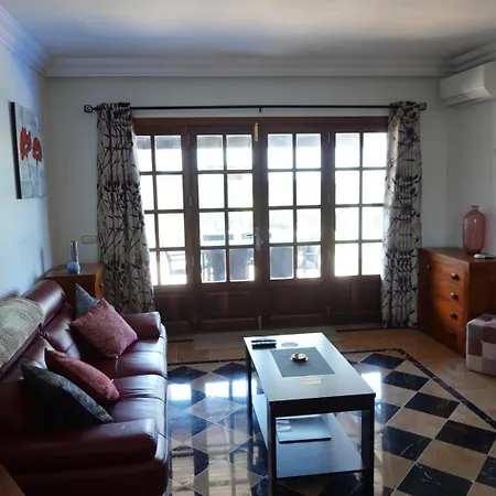 Endearing Lanzarote Dorada 3 Bedrooms Private Pool Коста Бланка